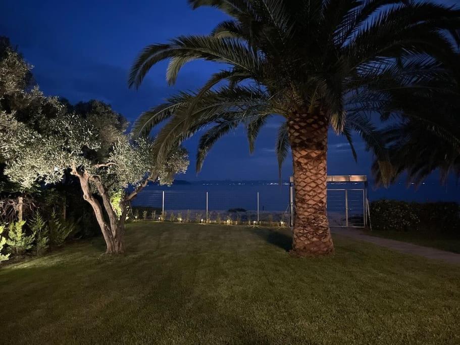 Παραθαλάσσια Βίλα Neos Marmaras Exteriör bild